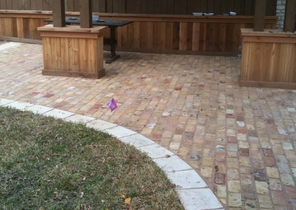 Top-rated lawn care service experts serving Hutto, TX - Outdoor Designs