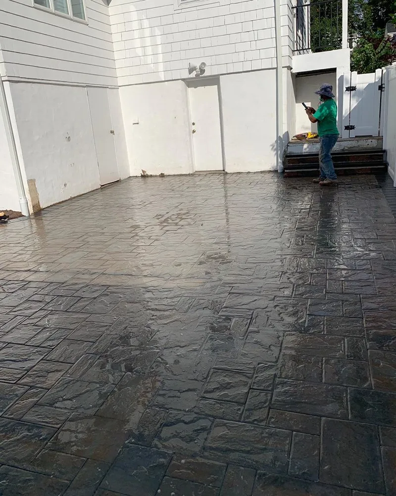 Affordable yard cleanup service experts serving Hackensack, NJ - Outdoor General Contractor