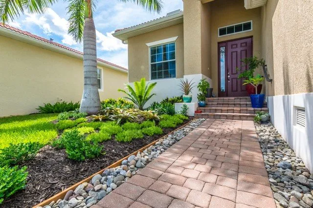 Affordable lawn mowing service experts serving Palmetto, FL - Outdoor Greatest Solutions