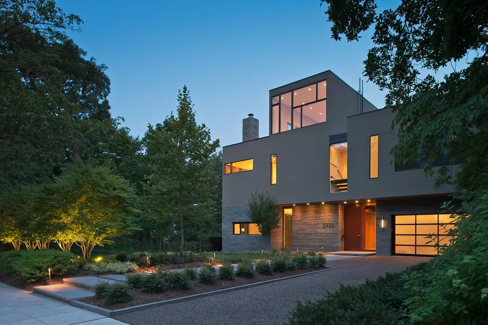 Trusted residential landscaping experts serving Bethesda, MD - Outdoor Illumination