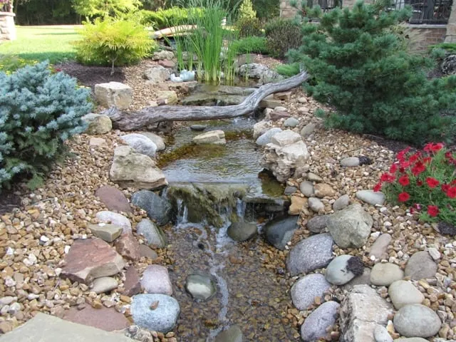 Top-rated outdoor landscaping near you in Aledo, IL by Outdoor Innovations