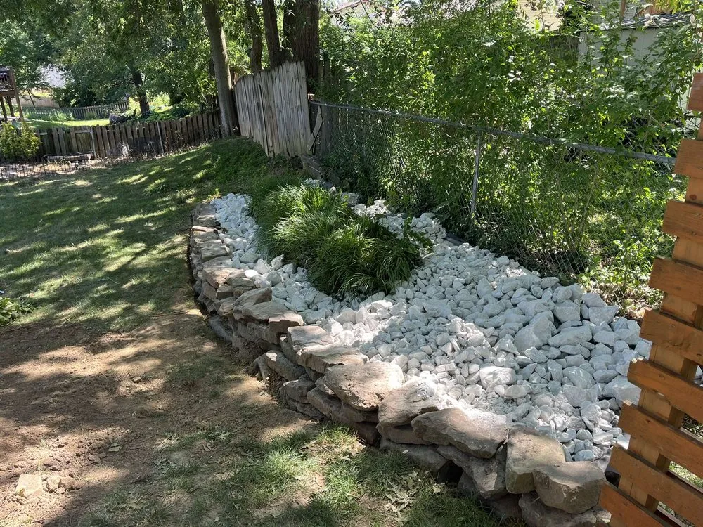 Expert outdoor landscaping for year-round maintenance across Saint Louis, MO - Outdoor Lifestyle Innovations