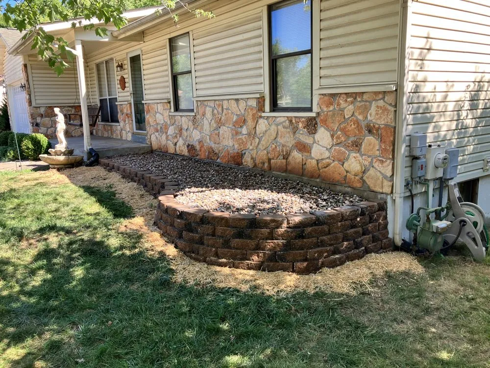 Local lawn mowing service in Saint Louis, MO by Outdoor Lifestyle Innovations