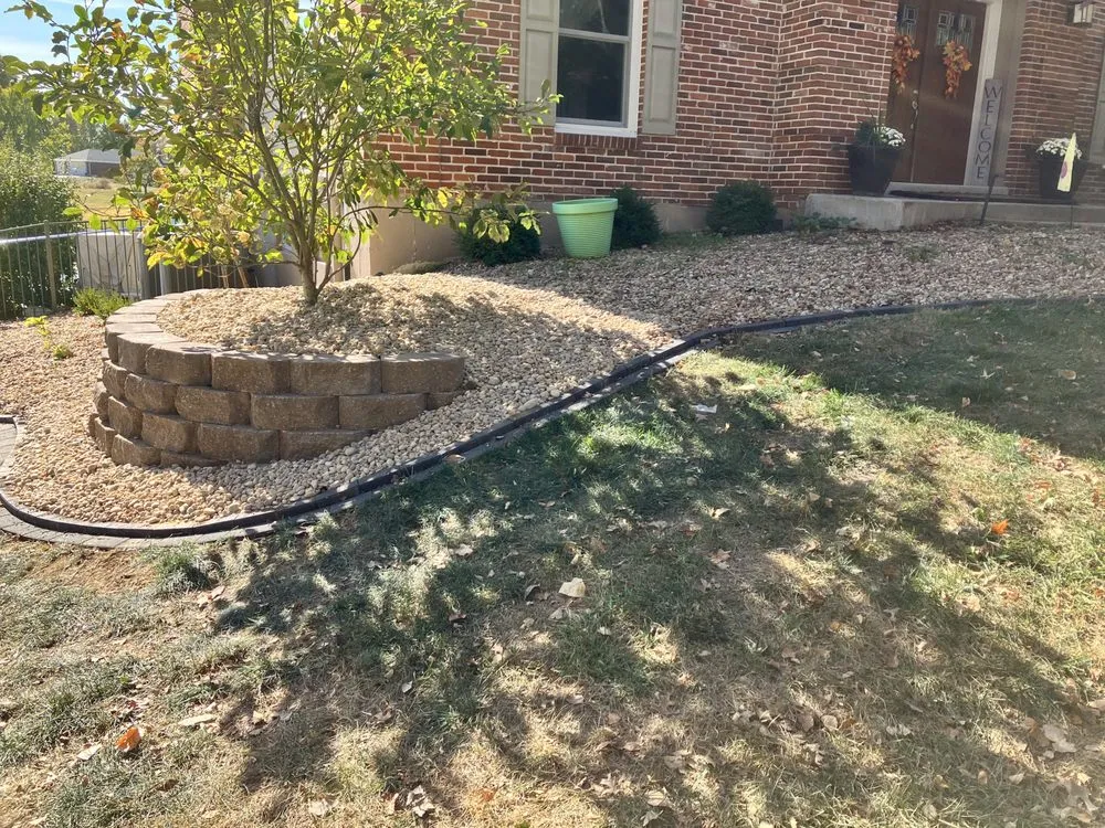 Reliable yard maintenance in Saint Louis, MO by Outdoor Lifestyle Innovations