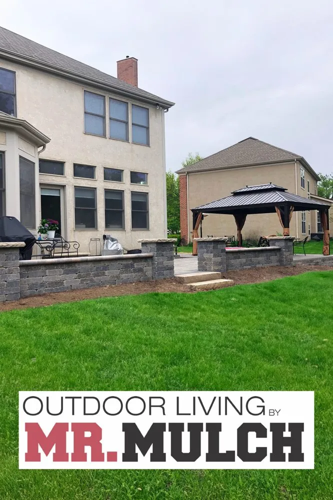 Affordable yard maintenance with custom design in Columbus, OH by Outdoor Living By Mr Mulch