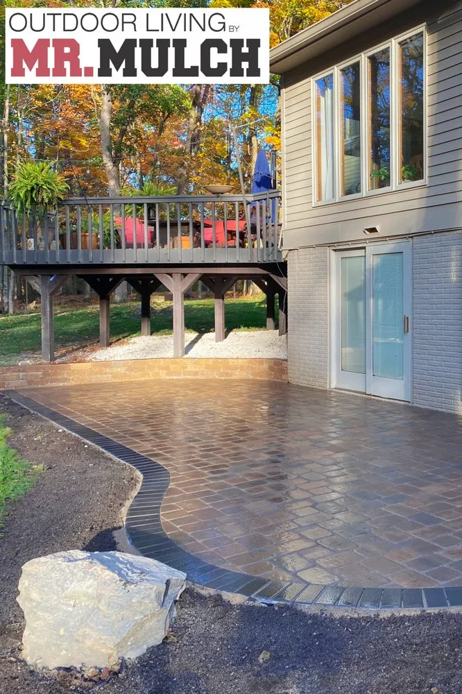 Custom outdoor landscaping in Columbus, OH by Outdoor Living By Mr Mulch