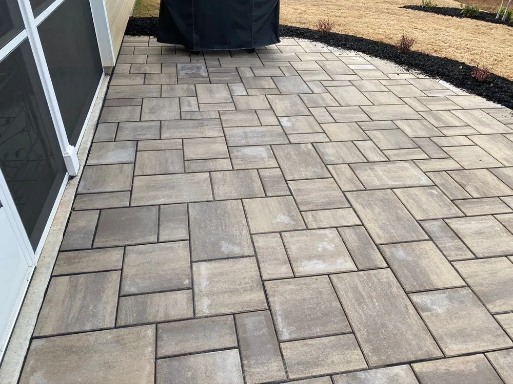 Custom lawn mowing service in Charlotte, NC - Outdoor Living Experts