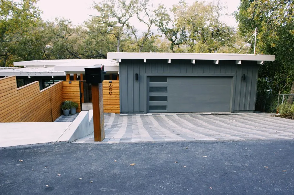 Professional residential landscaping experts serving Concord, CA - Outdoor Living Gardens