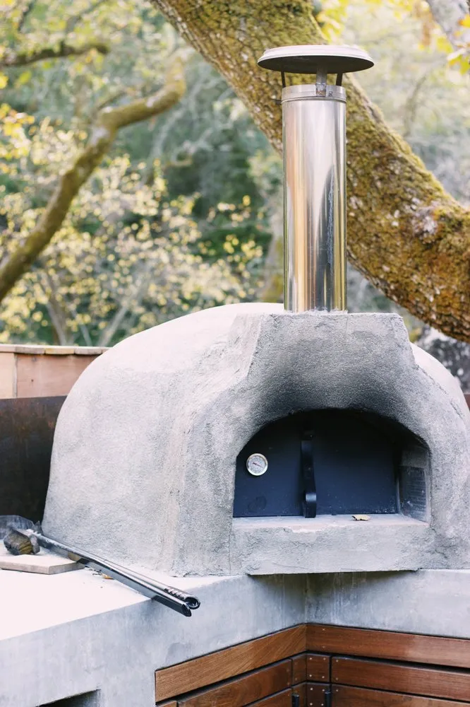 Professional yard cleanup service in Concord, CA - Outdoor Living Gardens