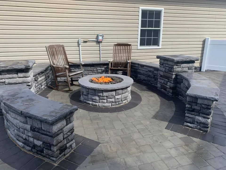 Top-rated landscaping services in Milton, DE by OUTDOOR LIVING HARDSCAPES