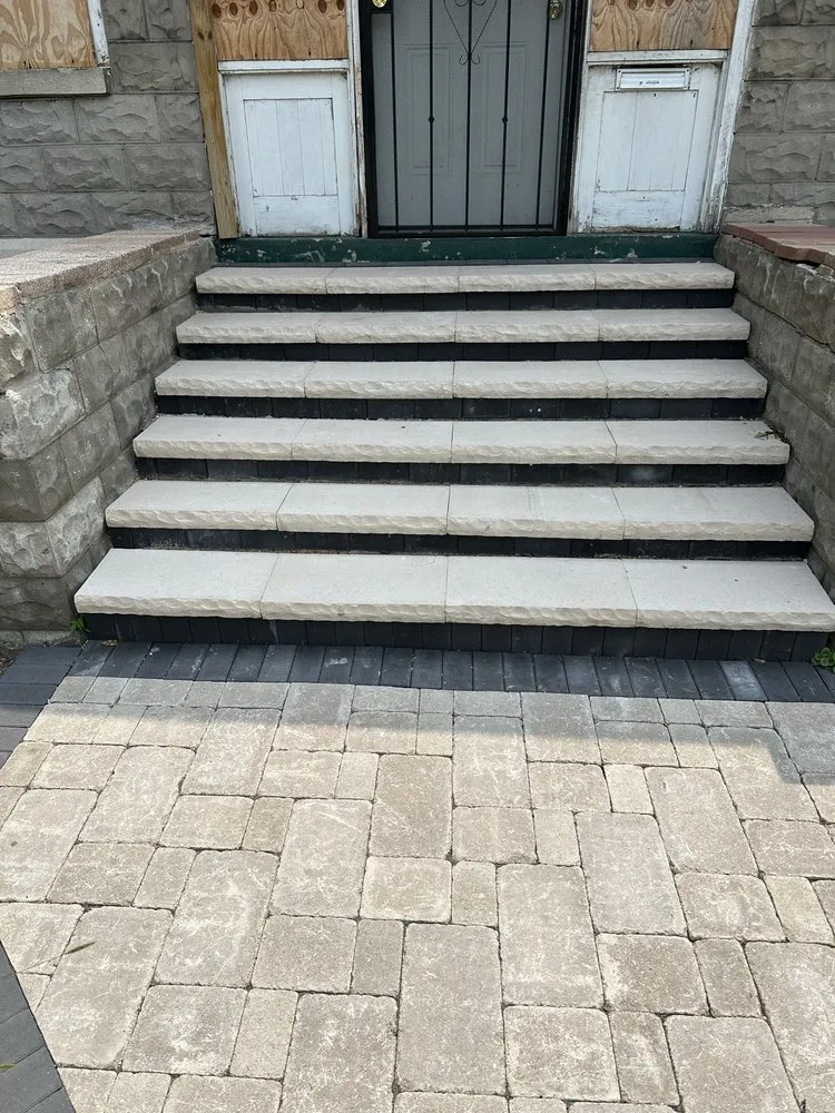 Custom yard maintenance for homes across Minooka, IL - Outdoor Oasis Landscaping