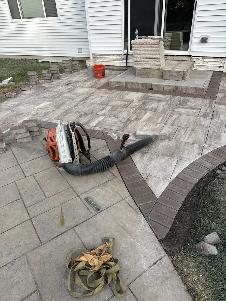 Reliable landscaping services experts serving Minooka, IL - Outdoor Oasis Landscaping