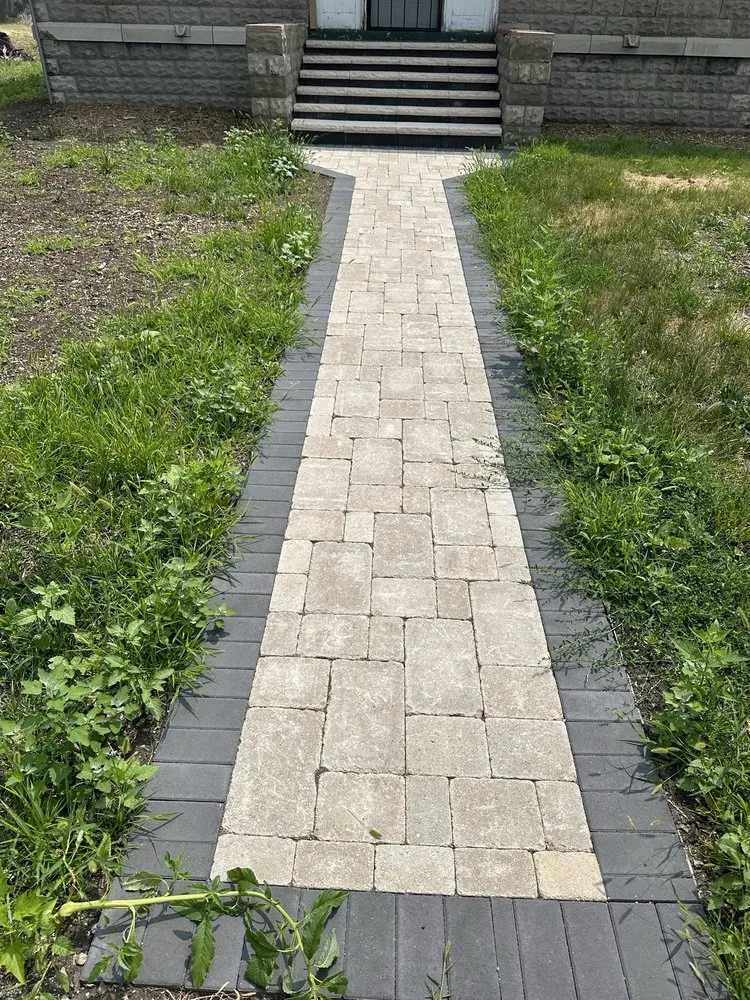 Custom yard maintenance in Minooka, IL by Outdoor Oasis Landscaping