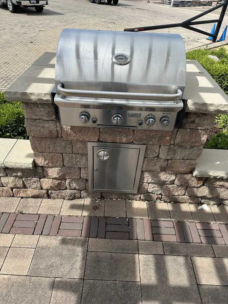 Custom lawn mowing service in Minooka, IL - Outdoor Oasis Landscaping