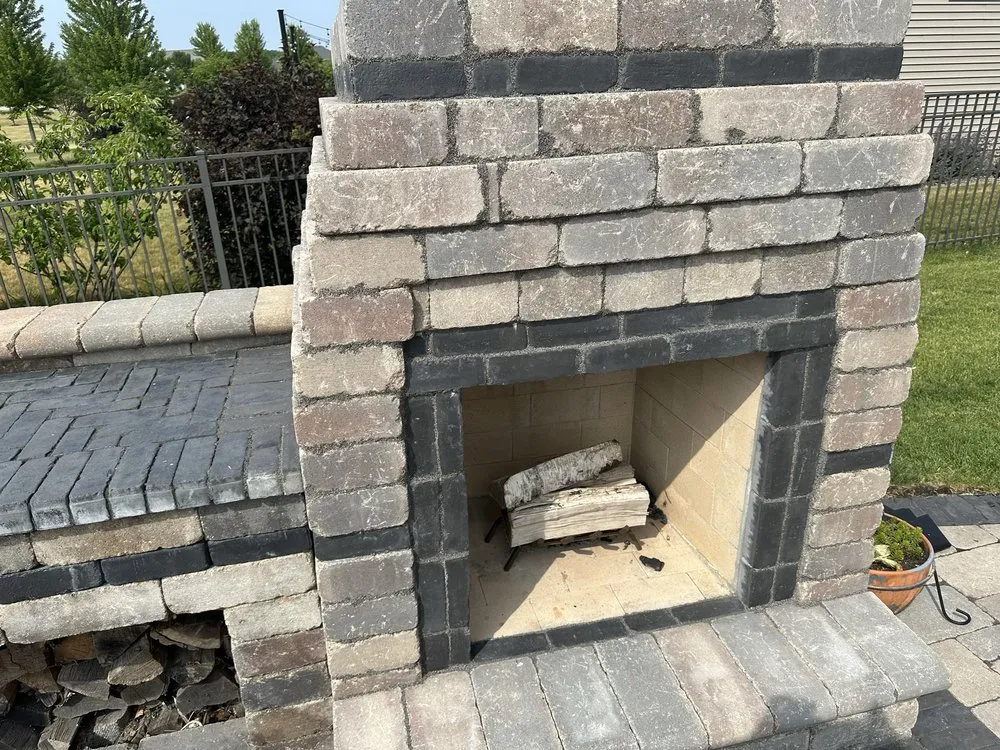 Trusted landscape design for residential properties in Minooka, IL by Outdoor Oasis Landscaping