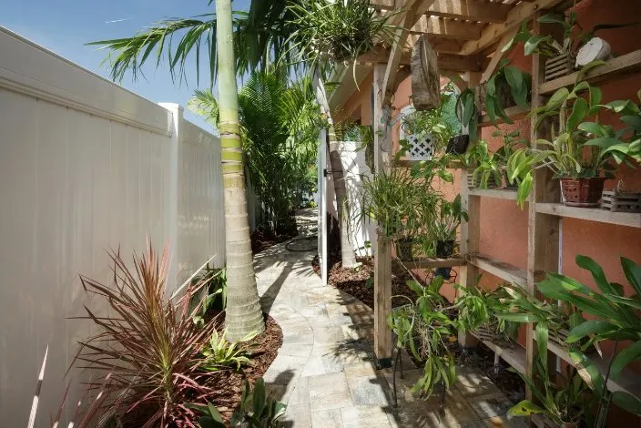 Professional yard cleanup service in Palmetto, FL by Outdoor Oasis Pro