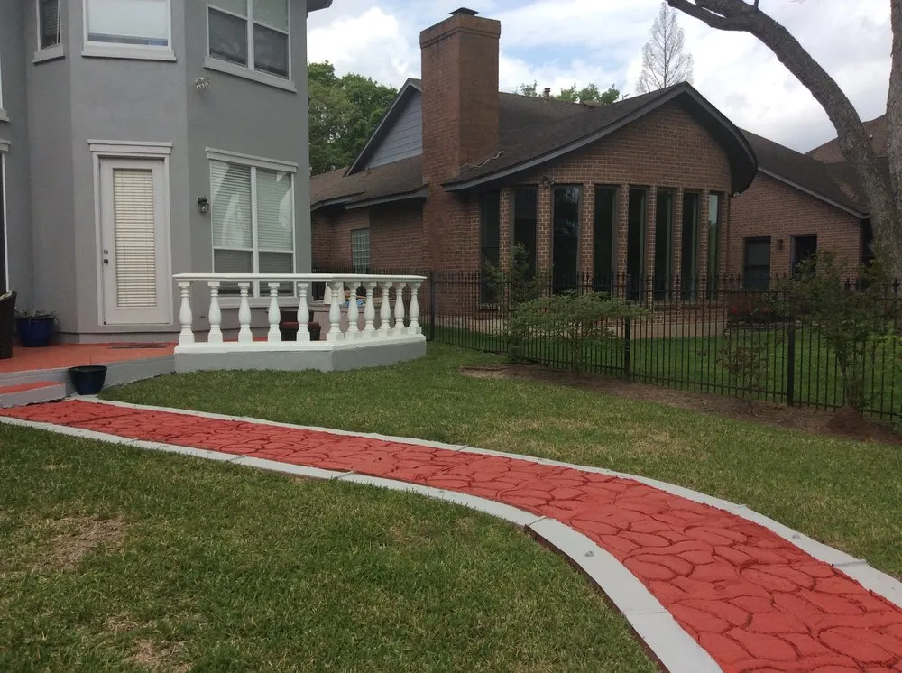 Affordable yard cleanup service in Stafford, TX by Outdoor Problem