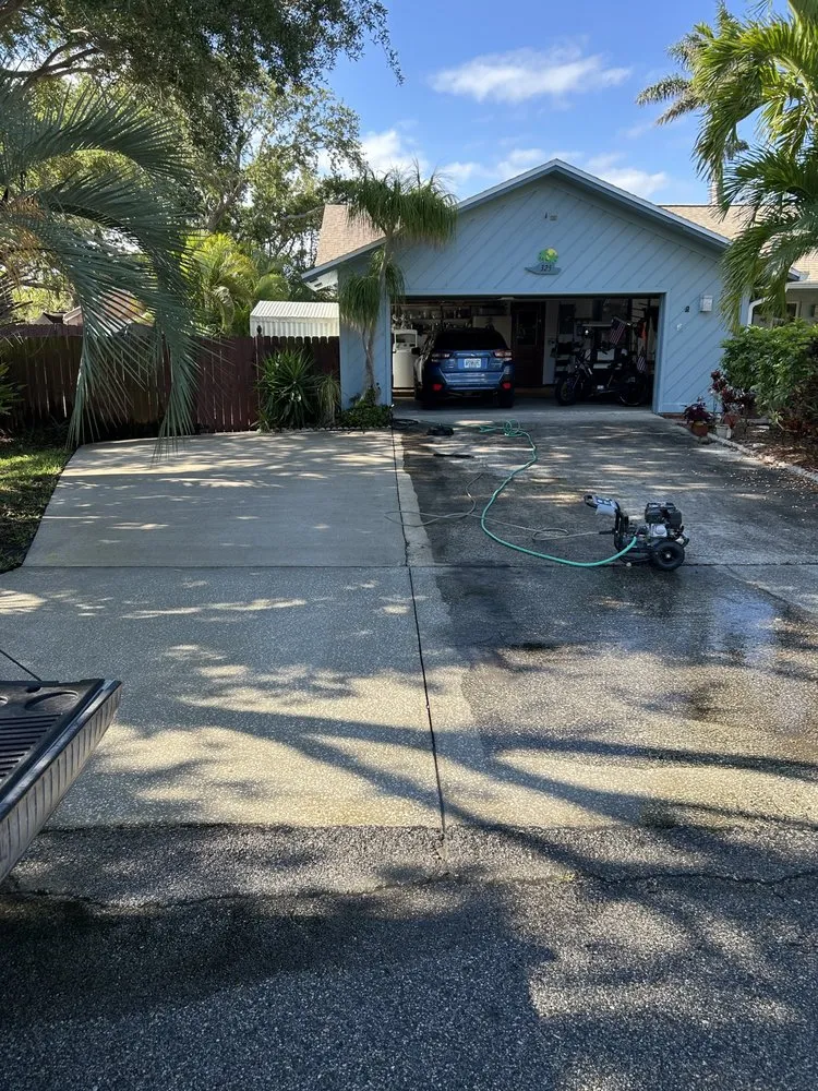 Expert yard maintenance in West Melbourne, FL - Outdoor Pros