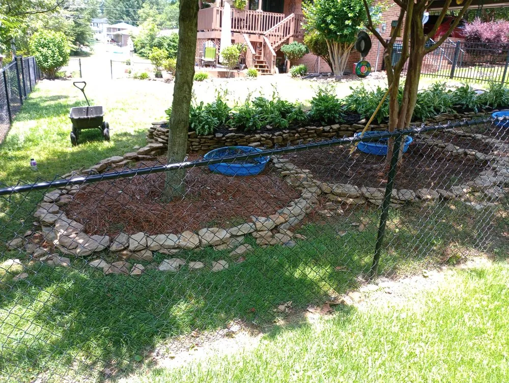 Affordable lawn care service in Dodge City, AL by Outdoor services