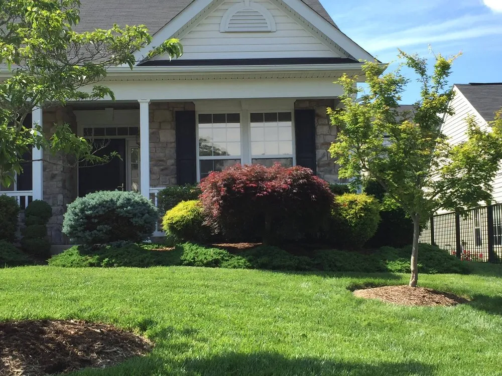 Custom lawn mowing service for year-round maintenance across Dumfries, VA - Outdoor Showplace