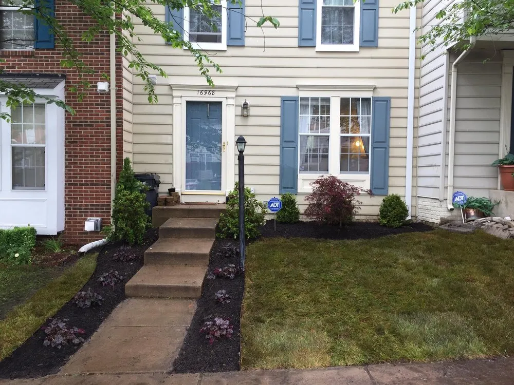 Top-rated lawn care service experts serving Dumfries, VA - Outdoor Showplace