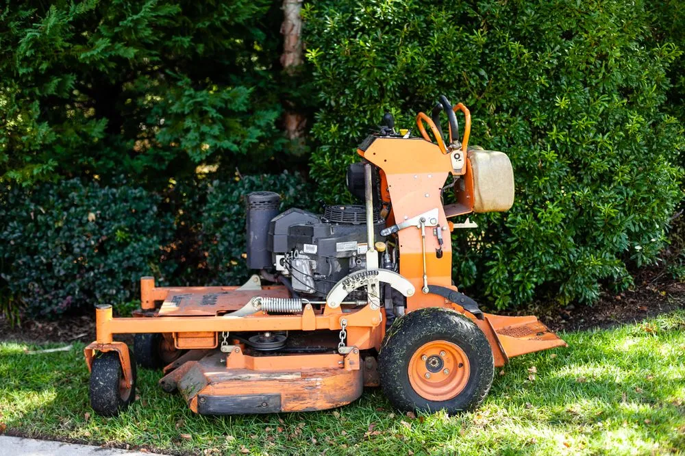 Professional lawn mowing service near you in Crestview, FL by Outdoor Solutions 850