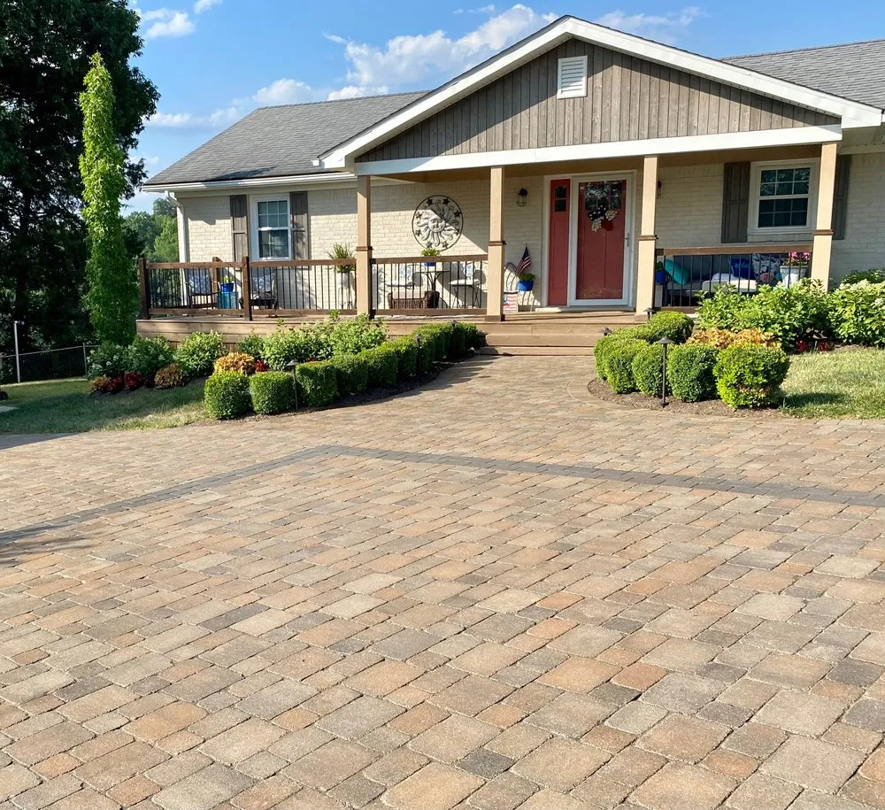 Reliable garden landscaping experts serving Lexington, KY - Outdoor Spaces