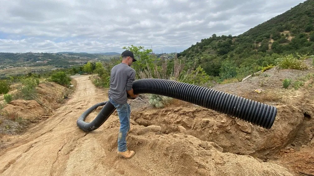 Local yard cleanup service for year-round maintenance across Hemet, CA - Outdoor WerX
