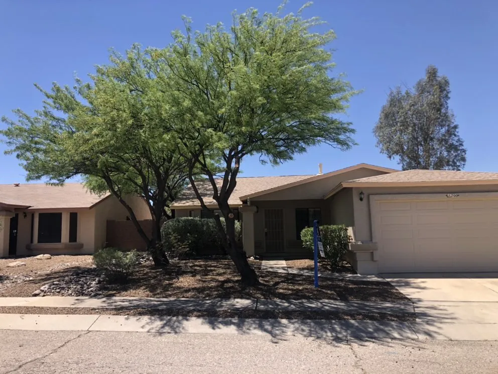 Reliable lawn mowing service in Tucson, AZ - Outdoor Works