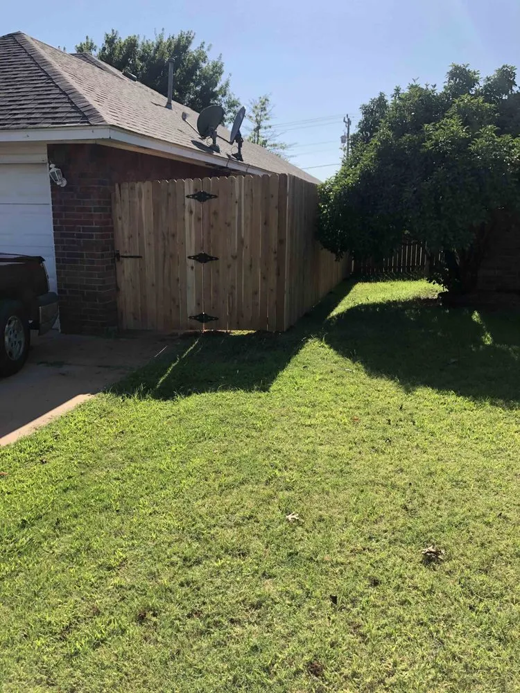 Custom lawn care service in Oklahoma City, OK - Outdoor World Lawn Care