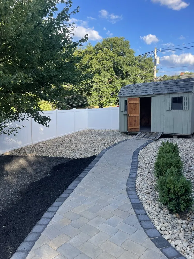 Top-rated lawn mowing service experts serving Salem, MA - Outdoorx