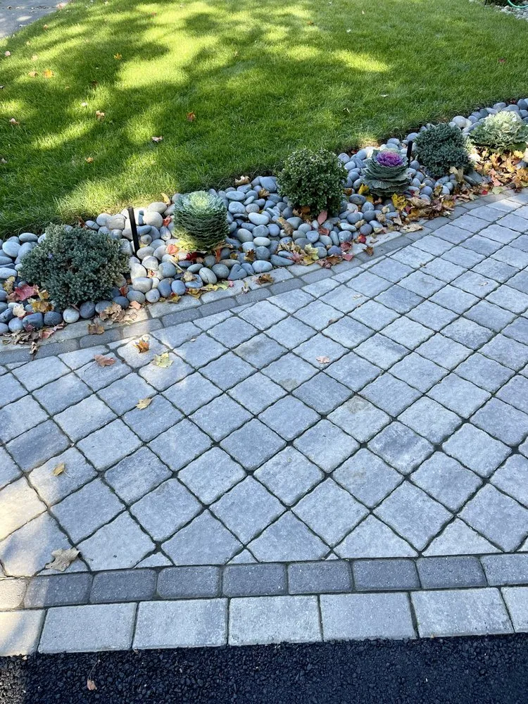 Local lawn mowing service in Salem, MA - Outdoorx