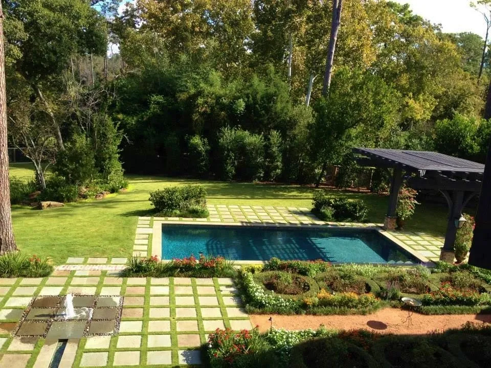 Affordable landscape design for residential properties in Conroe, TX by Outer Image Design