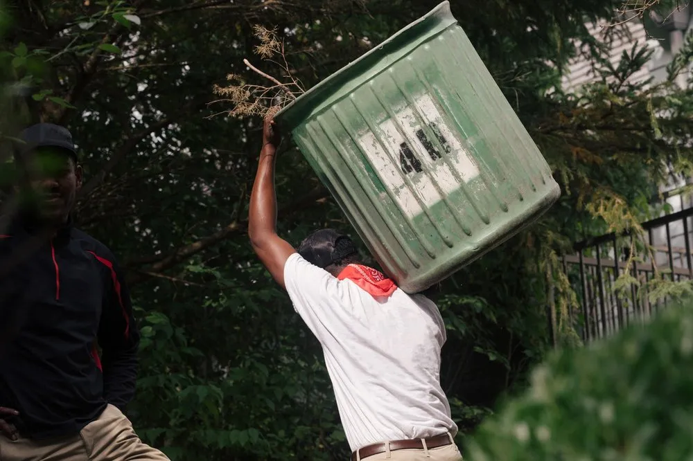 Reliable yard maintenance in Mashpee, MA - Outerland