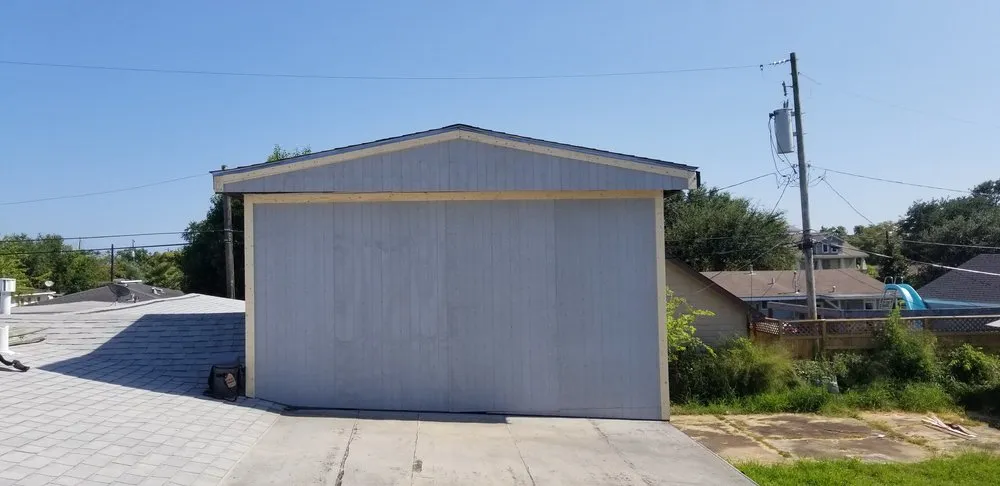 Professional yard cleanup service experts serving Vidor, TX - Outlast