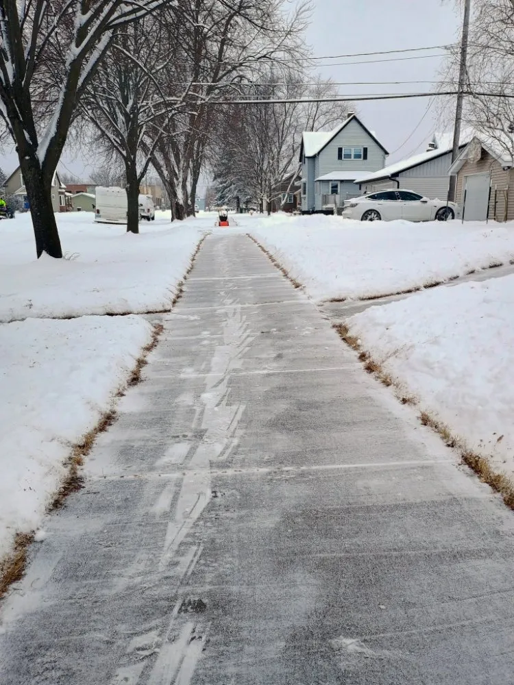 Reliable lawn care service experts serving duluth, MN - Outlaw Enterprises