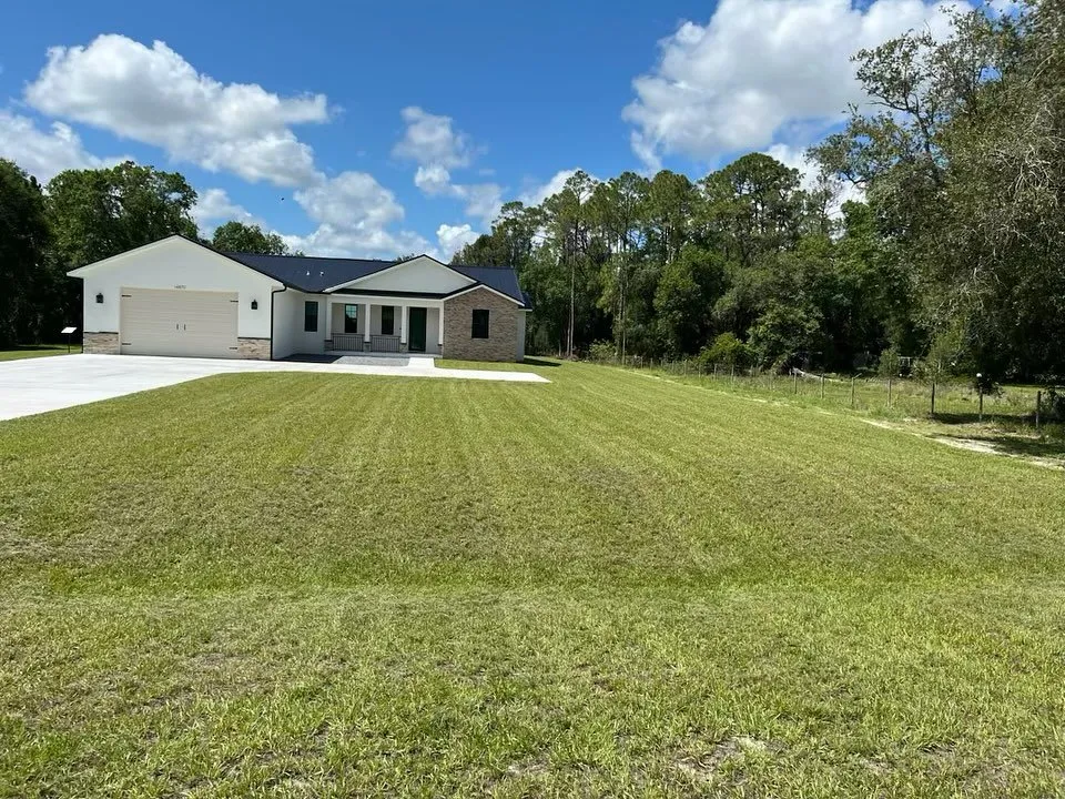 Local yard maintenance in Cape Coral, FL - Outlaw Lawn and Pool Service
