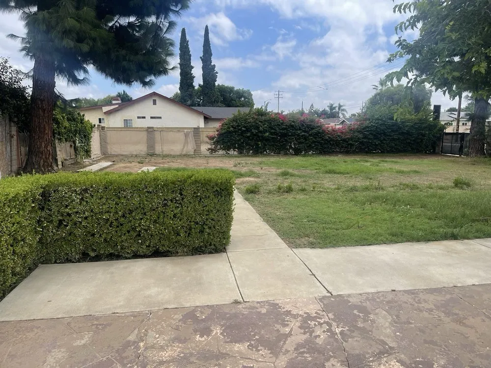 Reliable lawn care service experts serving Covina, CA - Outright Landscape