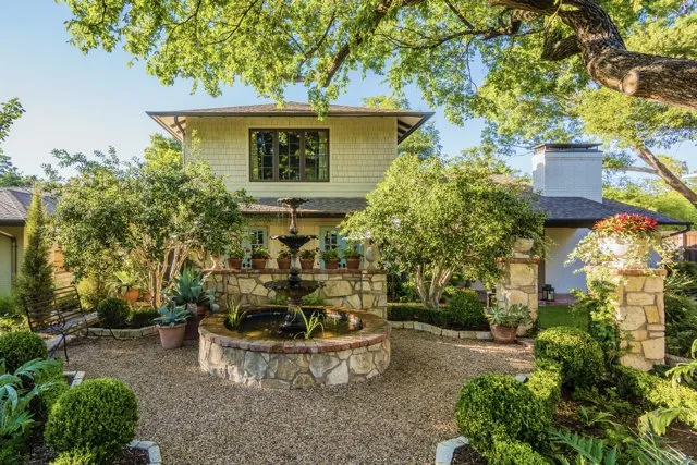 Affordable outdoor landscaping in Dallas, TX by Outside