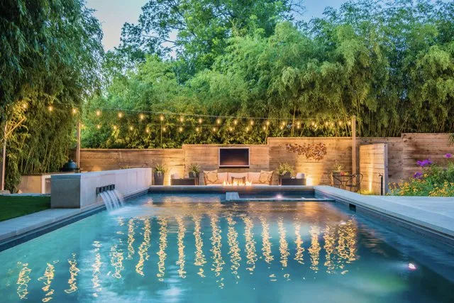 Expert lawn care service experts serving Dallas, TX - Outside