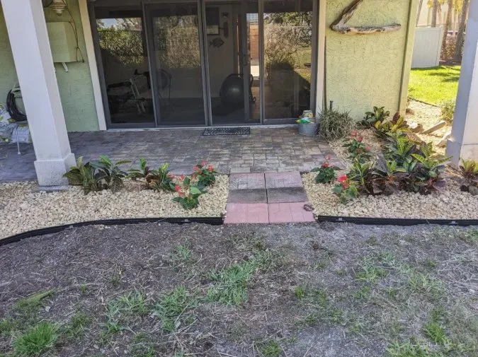 Professional lawn mowing service experts serving Tampa Bay, FL - Outside Excellence