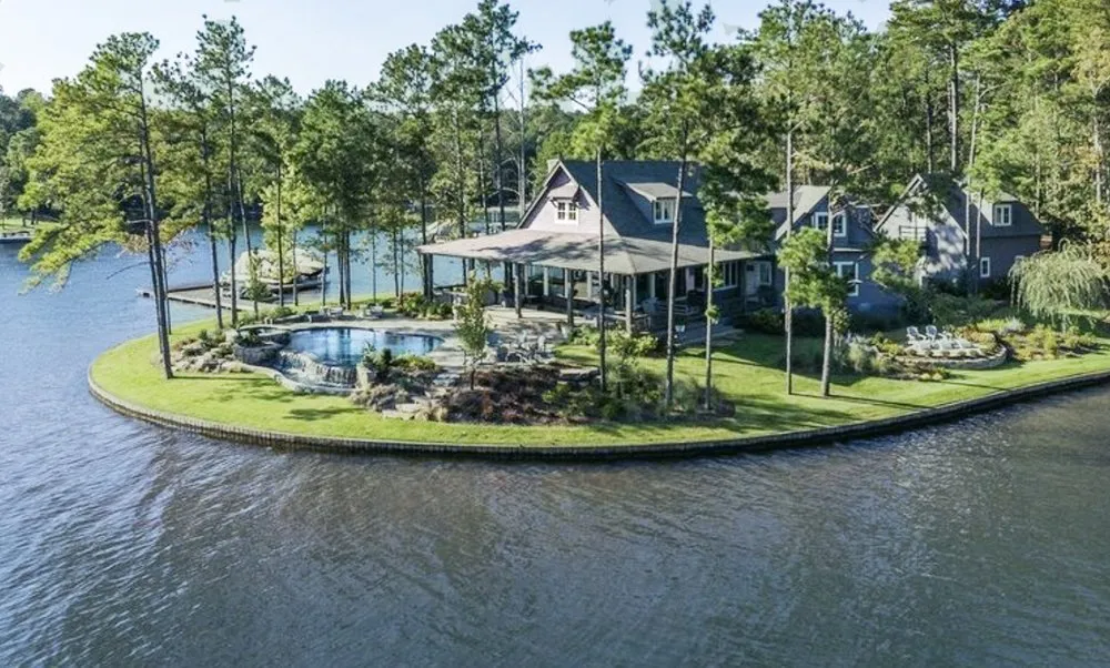 Expert residential landscaping for year-round maintenance in Alexander City, AL by Outside Landscape Lake Martin