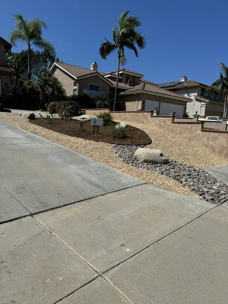 Top-rated yard maintenance experts serving Fallbrook, CA - Outside Solution Landscaping