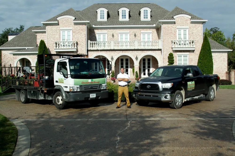 Expert lawn care service in Franklin, TN by Outside the House