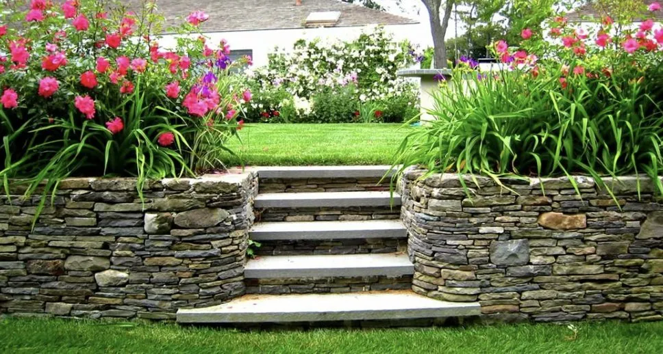 Expert yard maintenance in Lusby, MD - Outside Unlimited Landscaping