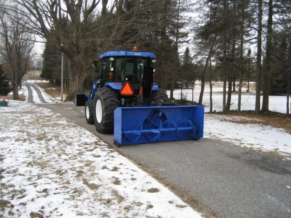 Custom lawn mowing service in Lake View, NY - Outstanding Outdoors