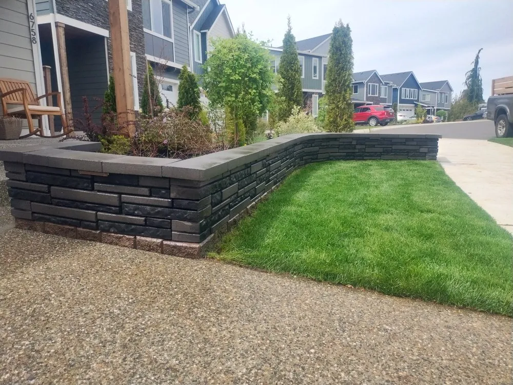 Trusted yard cleanup service experts serving Marysville, WA - Ovalle Landscaping & Construction