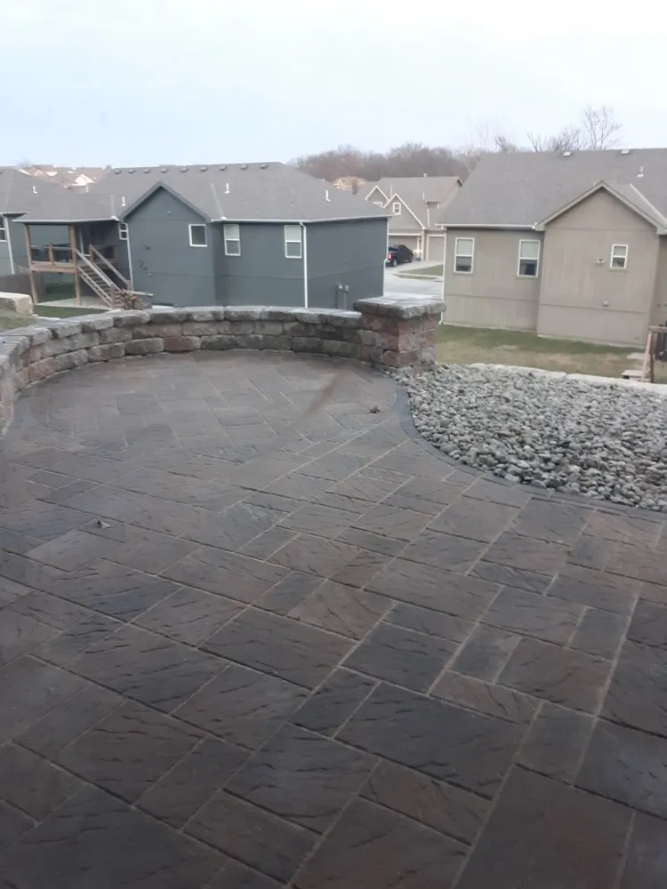 Local outdoor landscaping experts serving Excelsior Springs, MO - Over The Field Landscaping