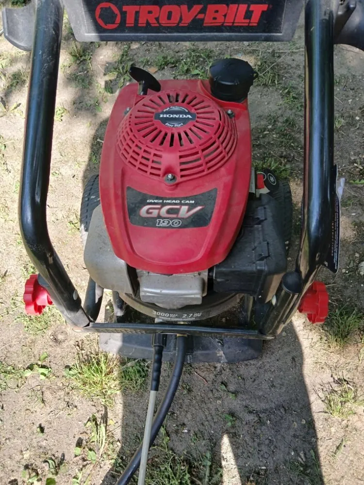 Reliable outdoor landscaping experts serving Grand Rapids, MI - Over  The Hedge Property Development Services