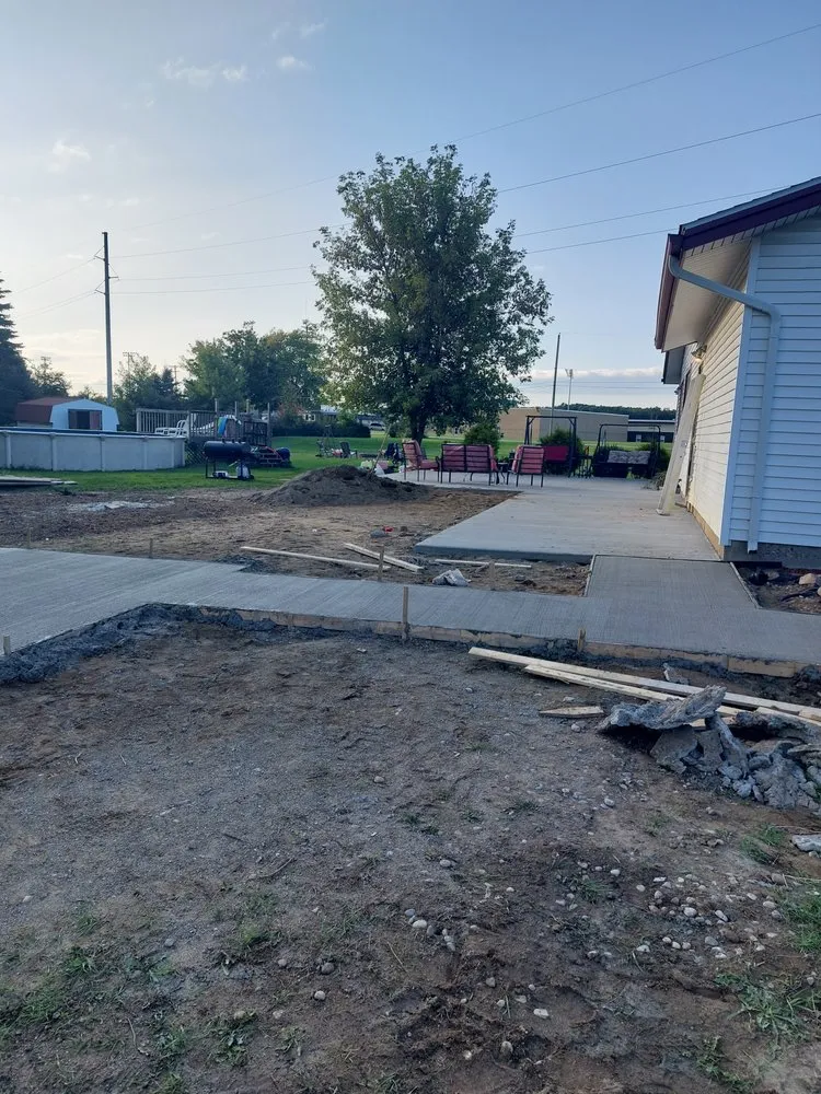 Custom garden landscaping in Jackson, MI by Overmyer Property Maintenance